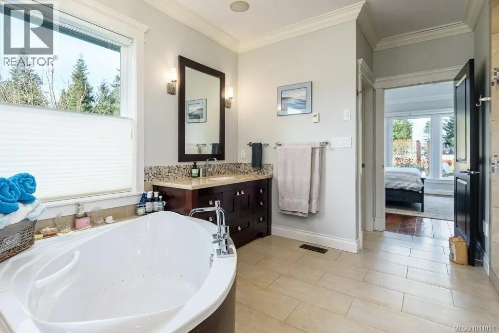 1056 Kincora Lane