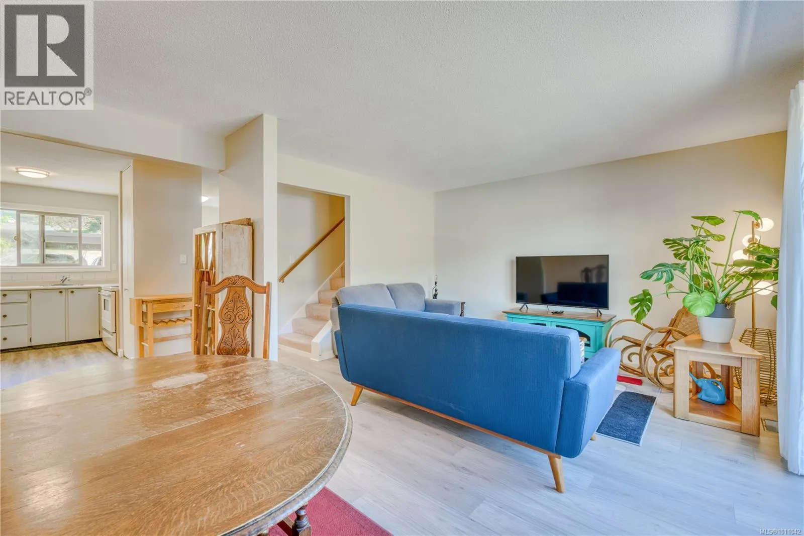 306 Haida Ave