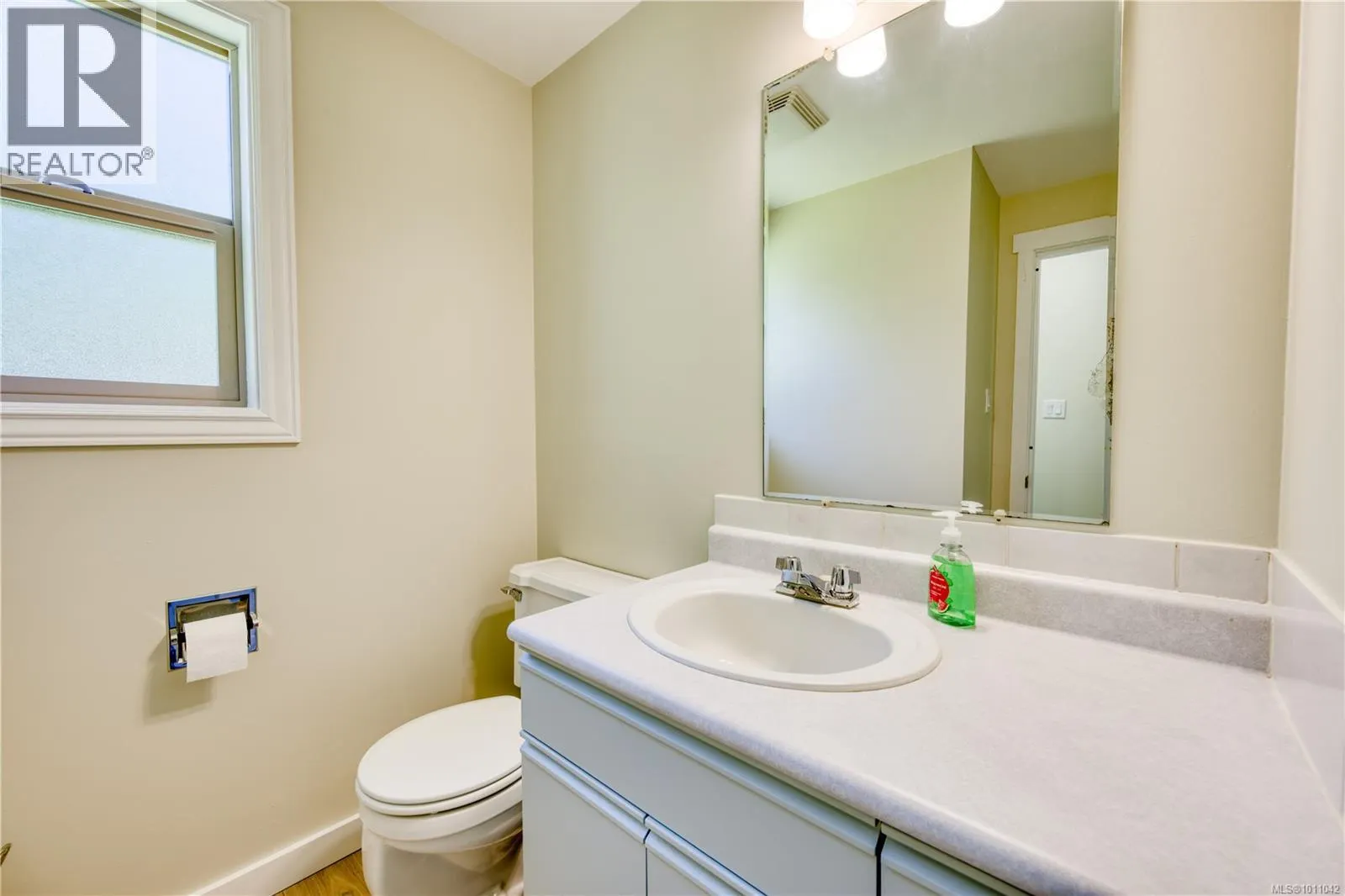 306 Haida Ave