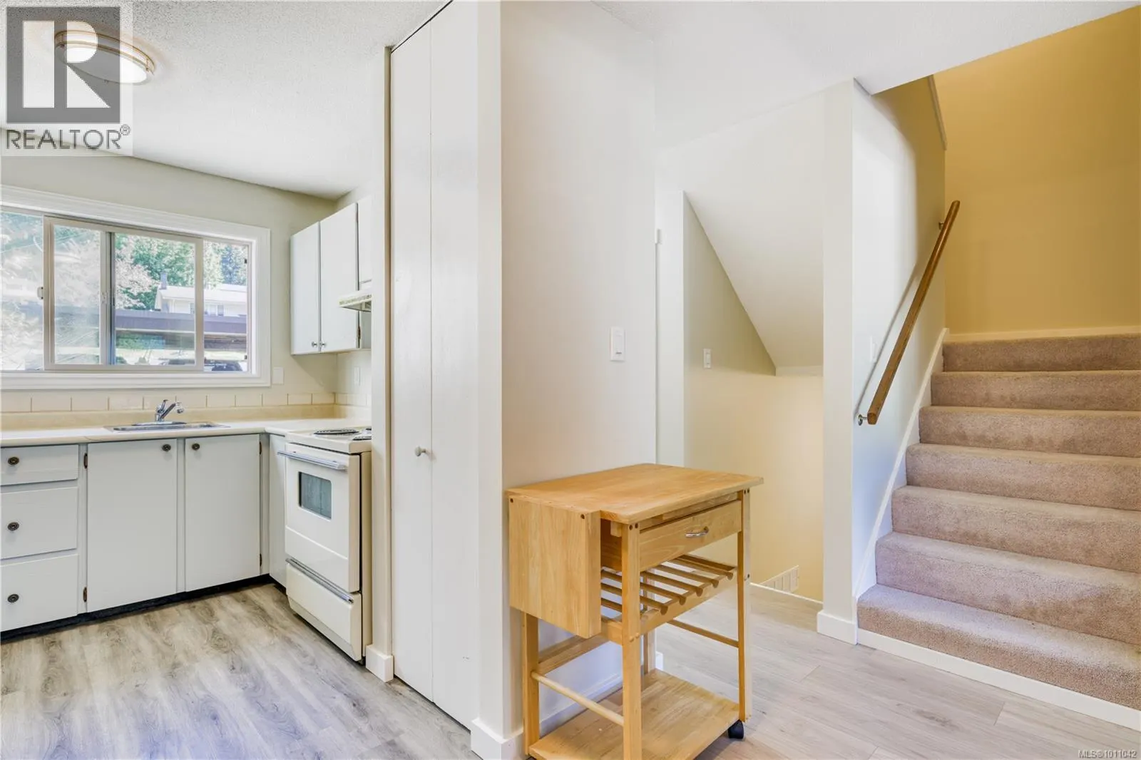 306 Haida Ave