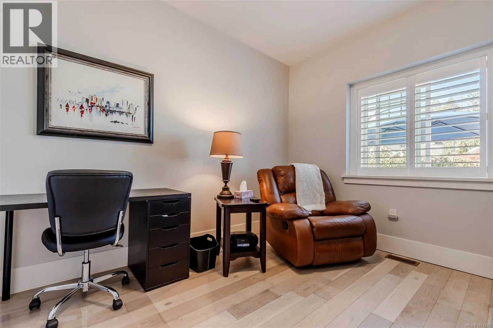 239 Edgewood Cres