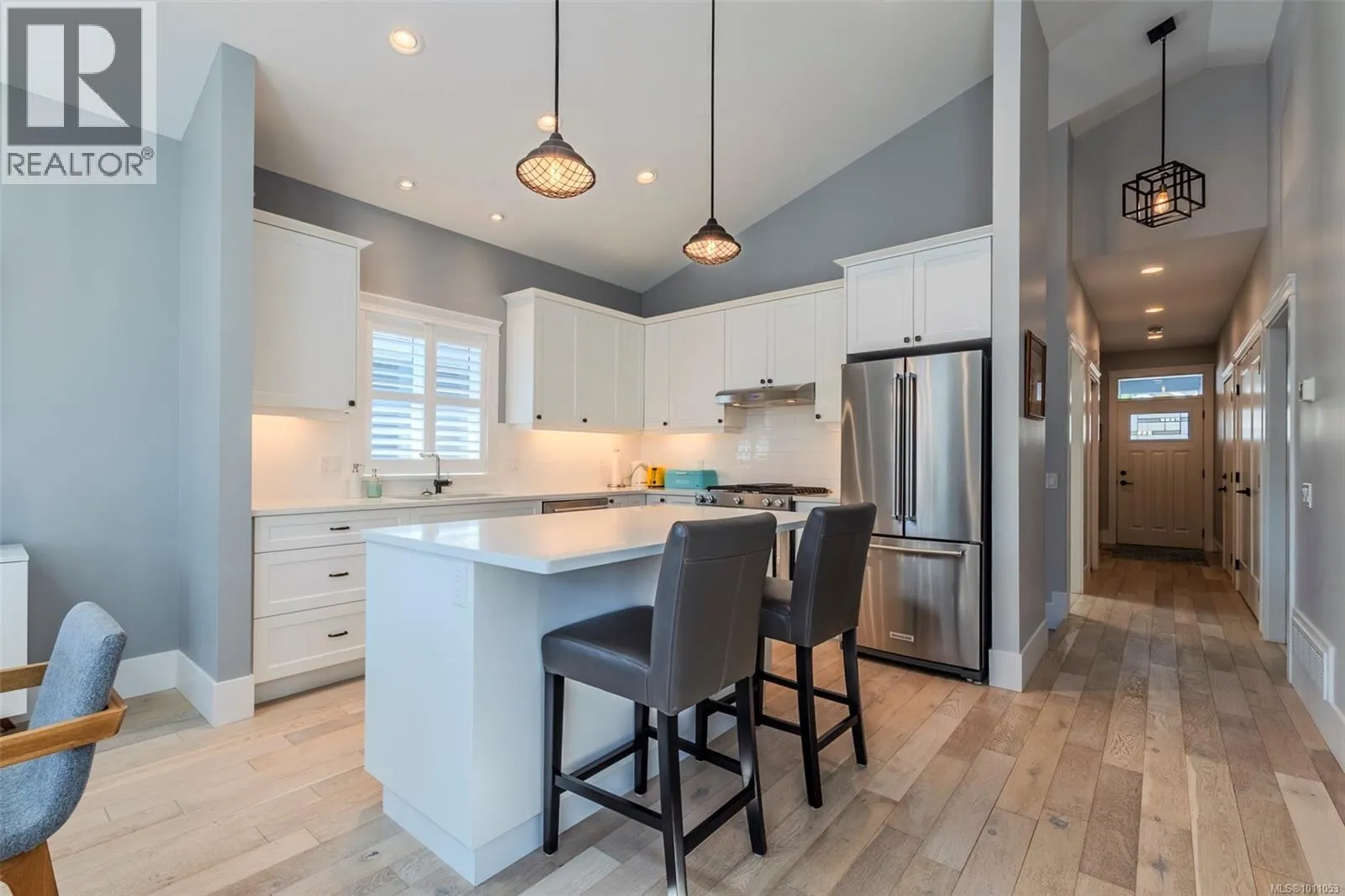 239 Edgewood Cres