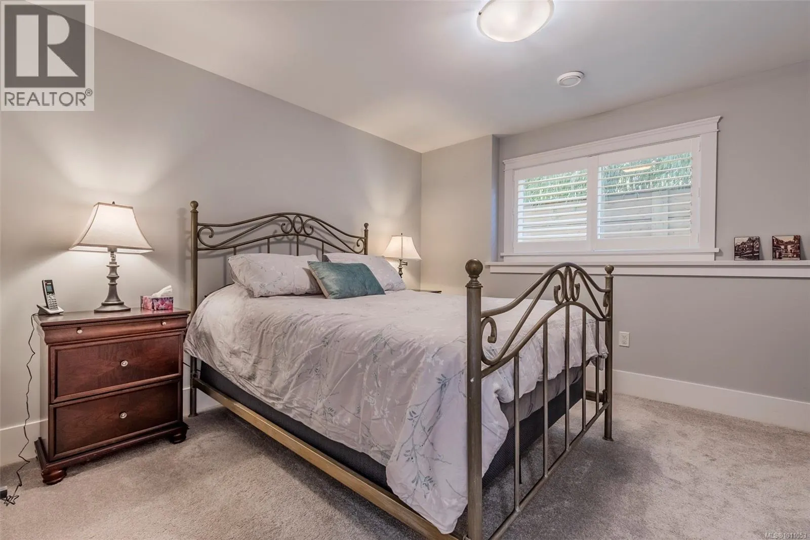 239 Edgewood Cres