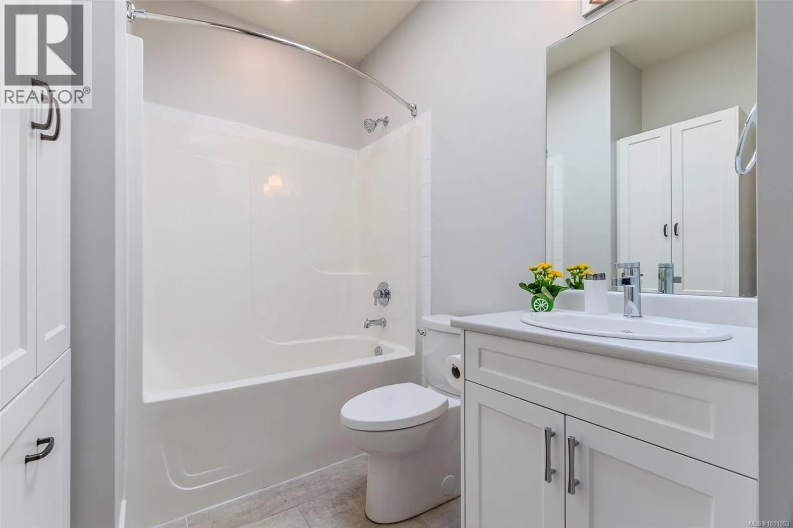 239 Edgewood Cres