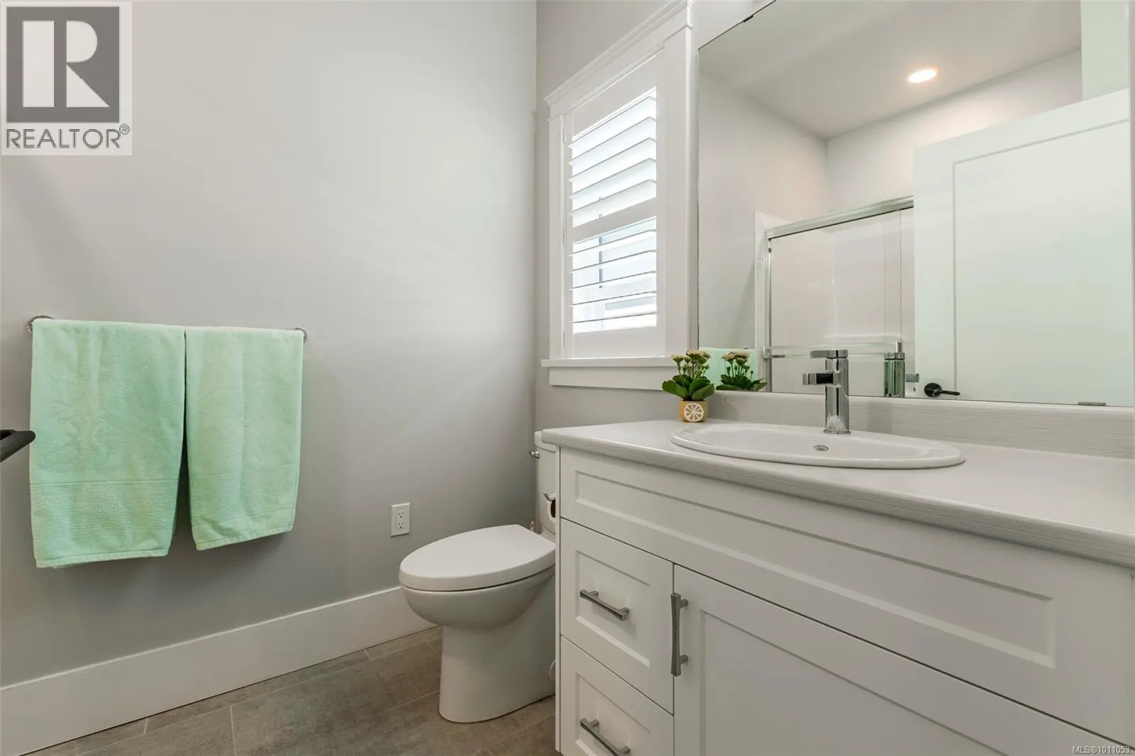 239 Edgewood Cres