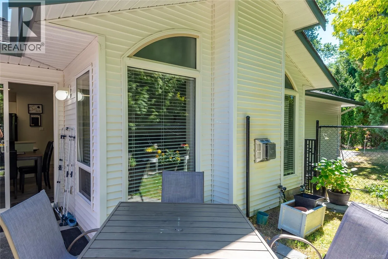 10 396 Harrogate Rd