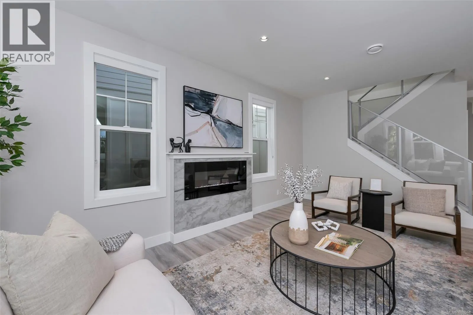 3315 West Oak Pl