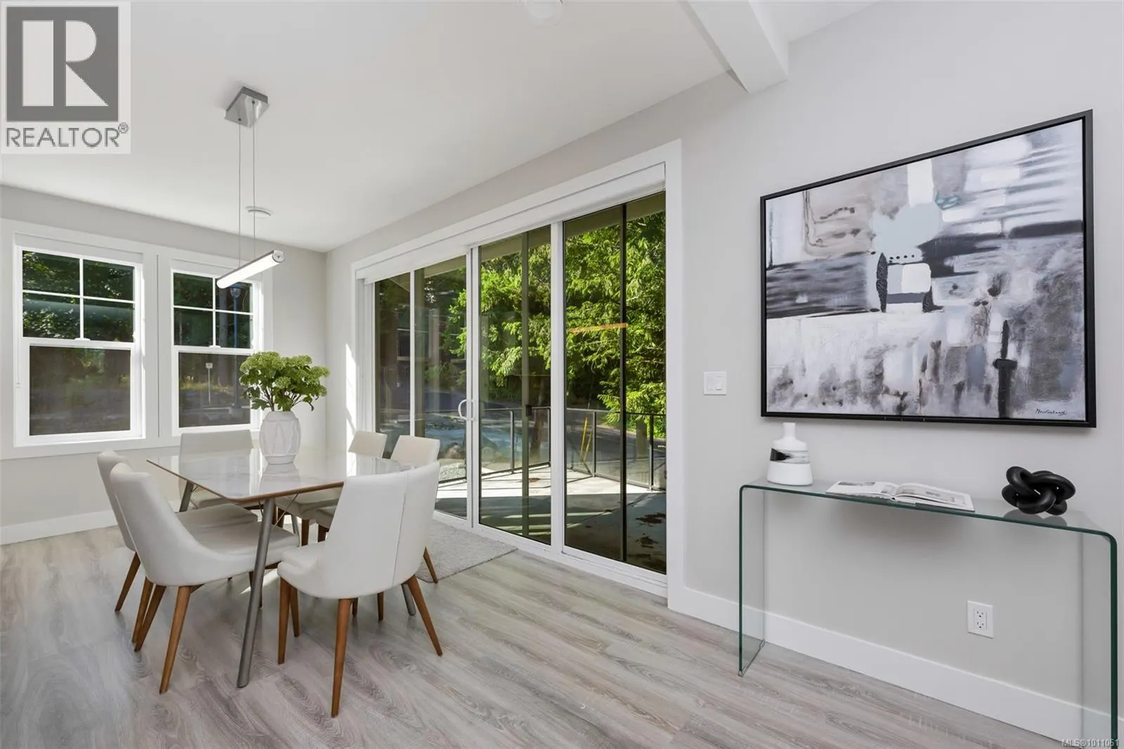 3315 West Oak Pl