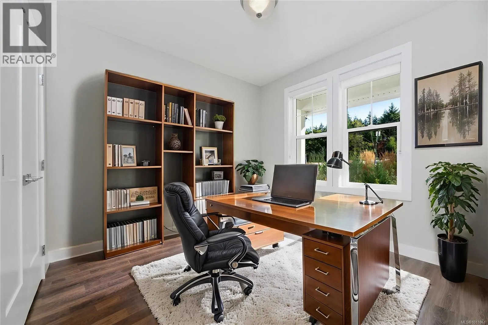 3315 West Oak Pl