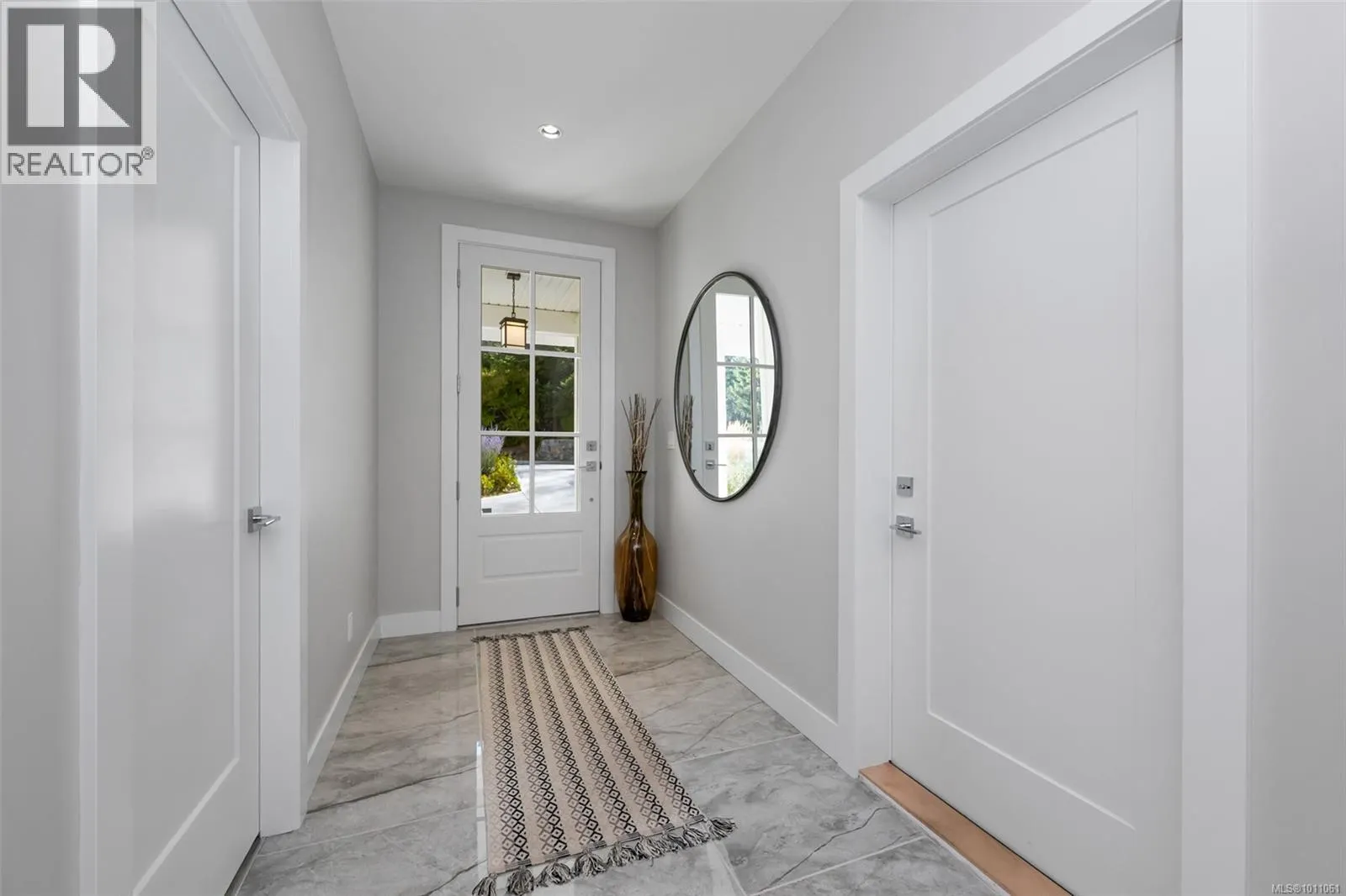 3315 West Oak Pl