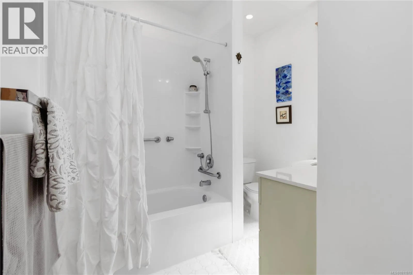 149 Maddock Ave W