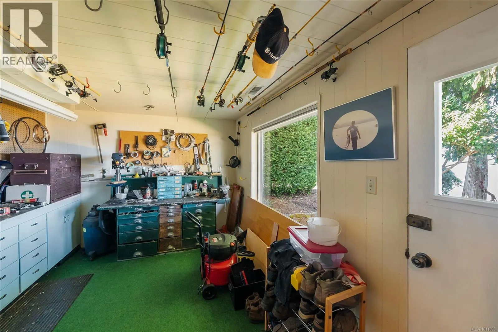 1558 Haida Way