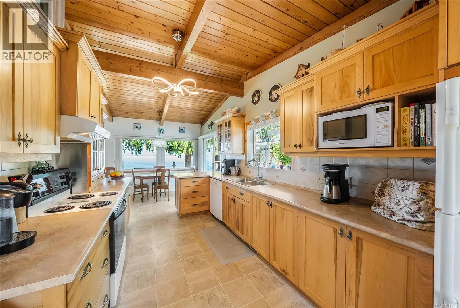 1558 Haida Way