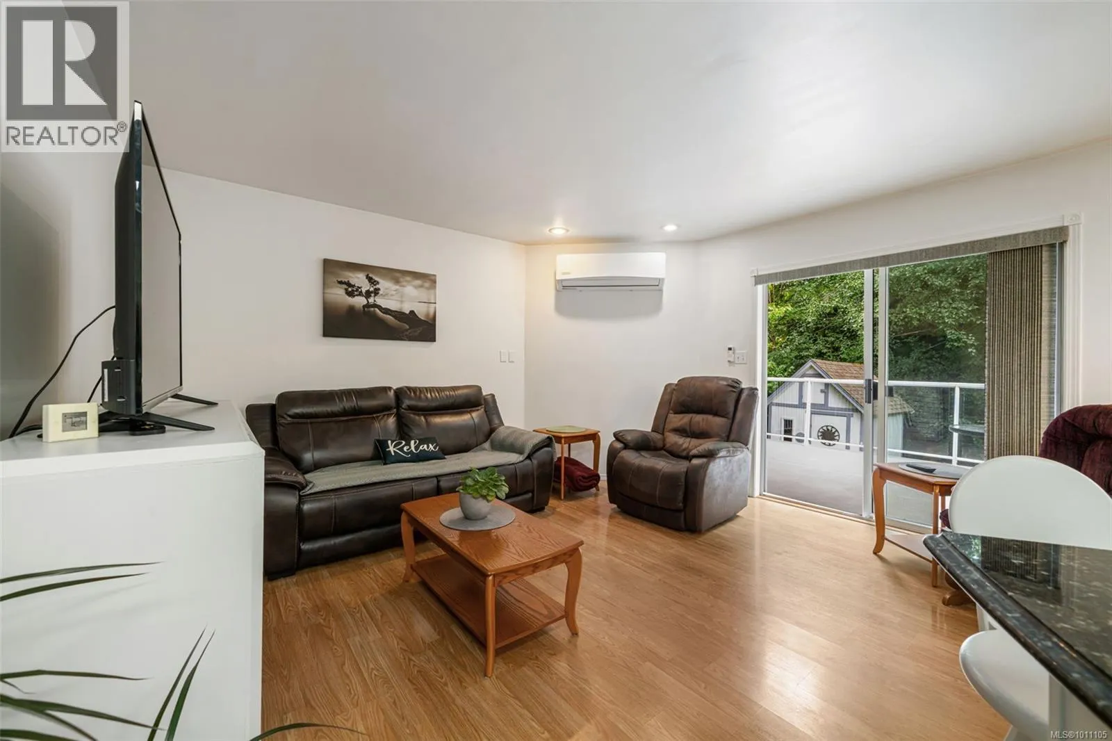 18 North Shore Rd