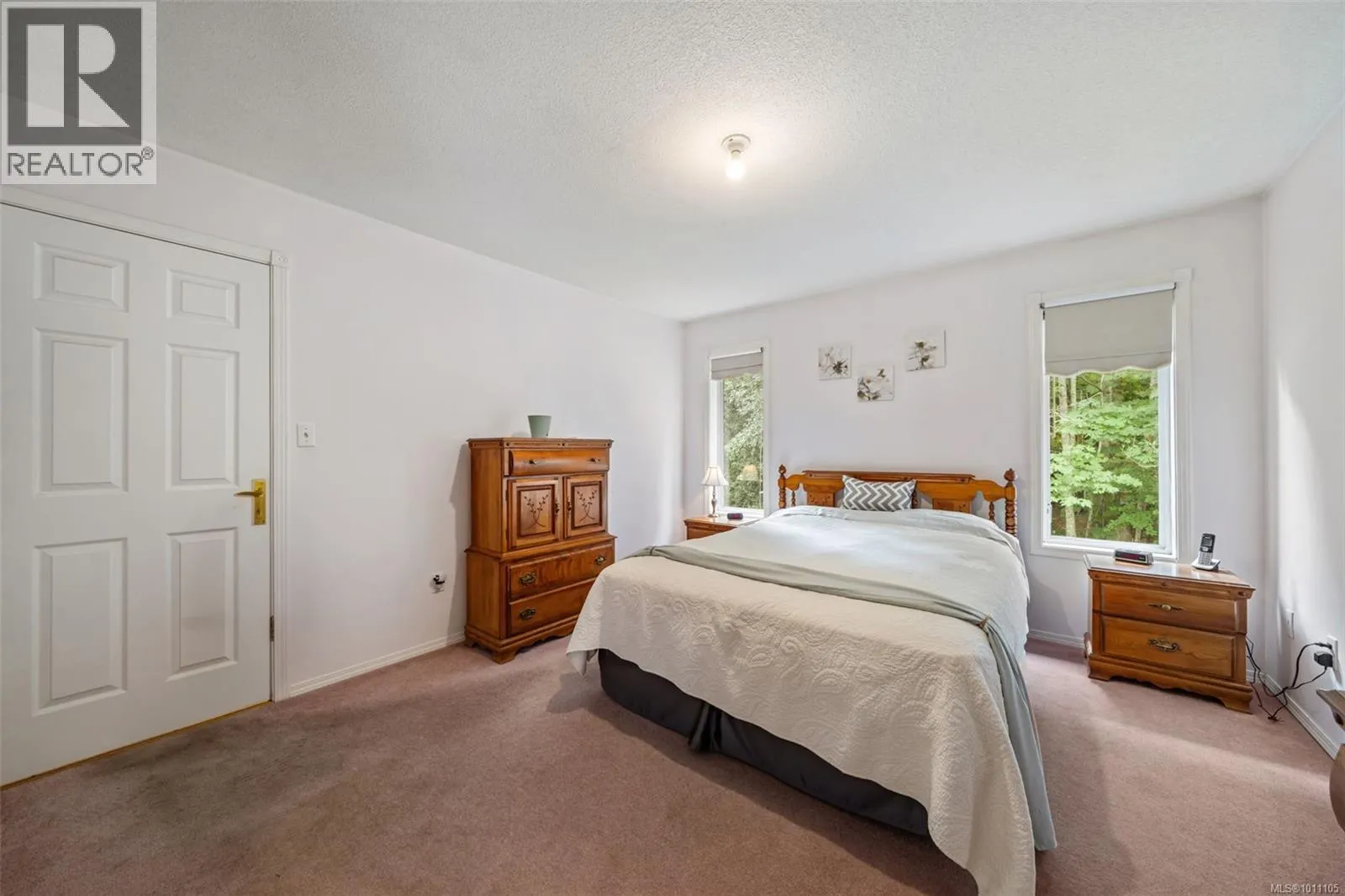 18 North Shore Rd