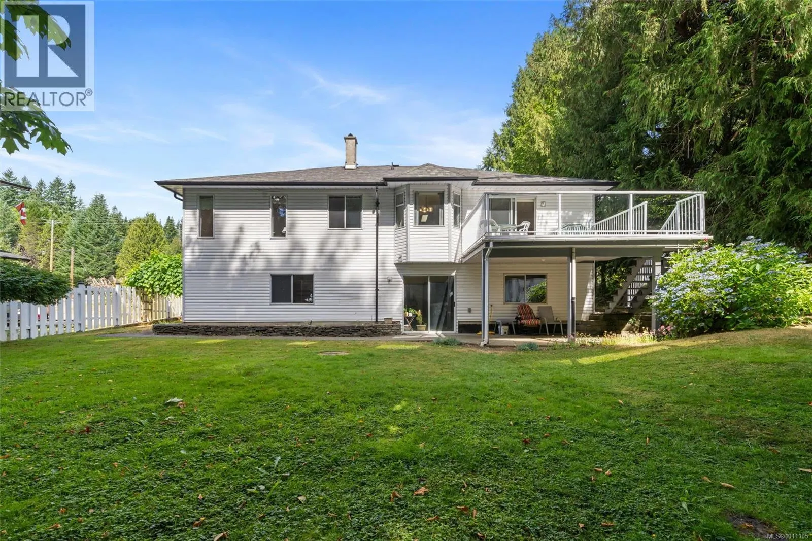 18 North Shore Rd