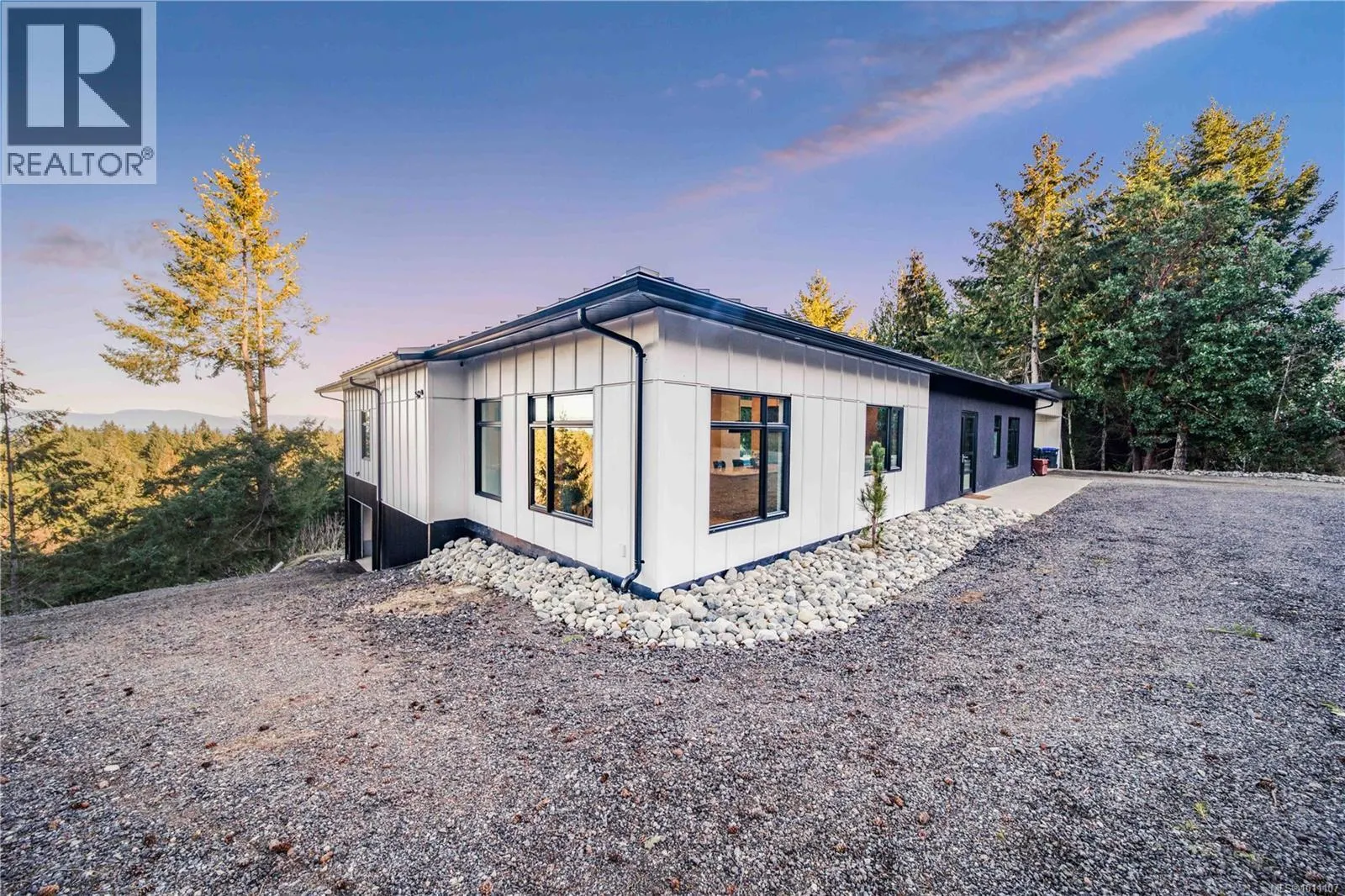 6290 Phantom Rd
