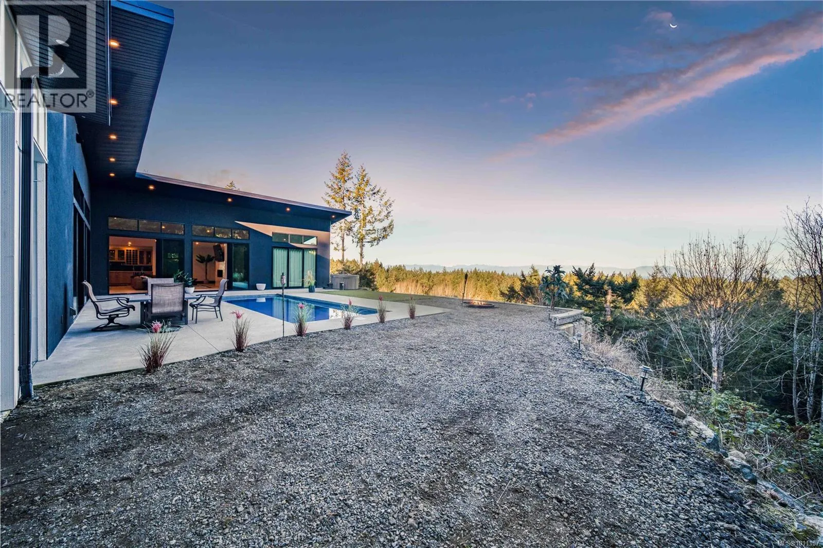 6290 Phantom Rd