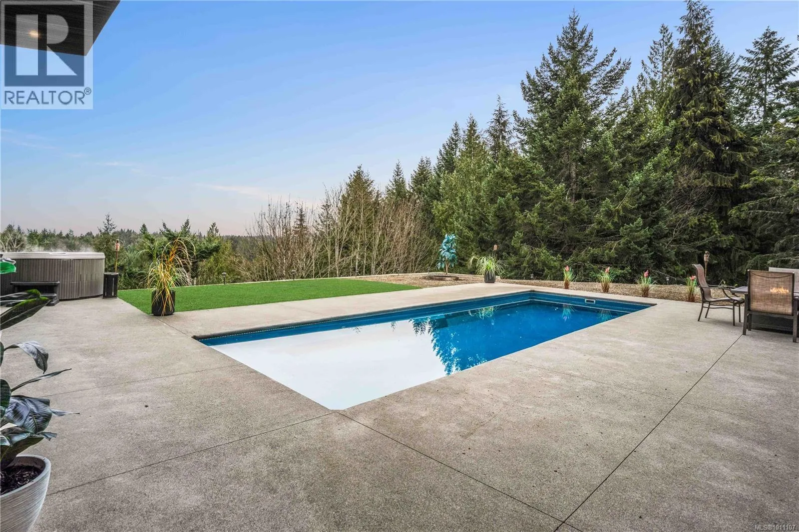 6290 Phantom Rd