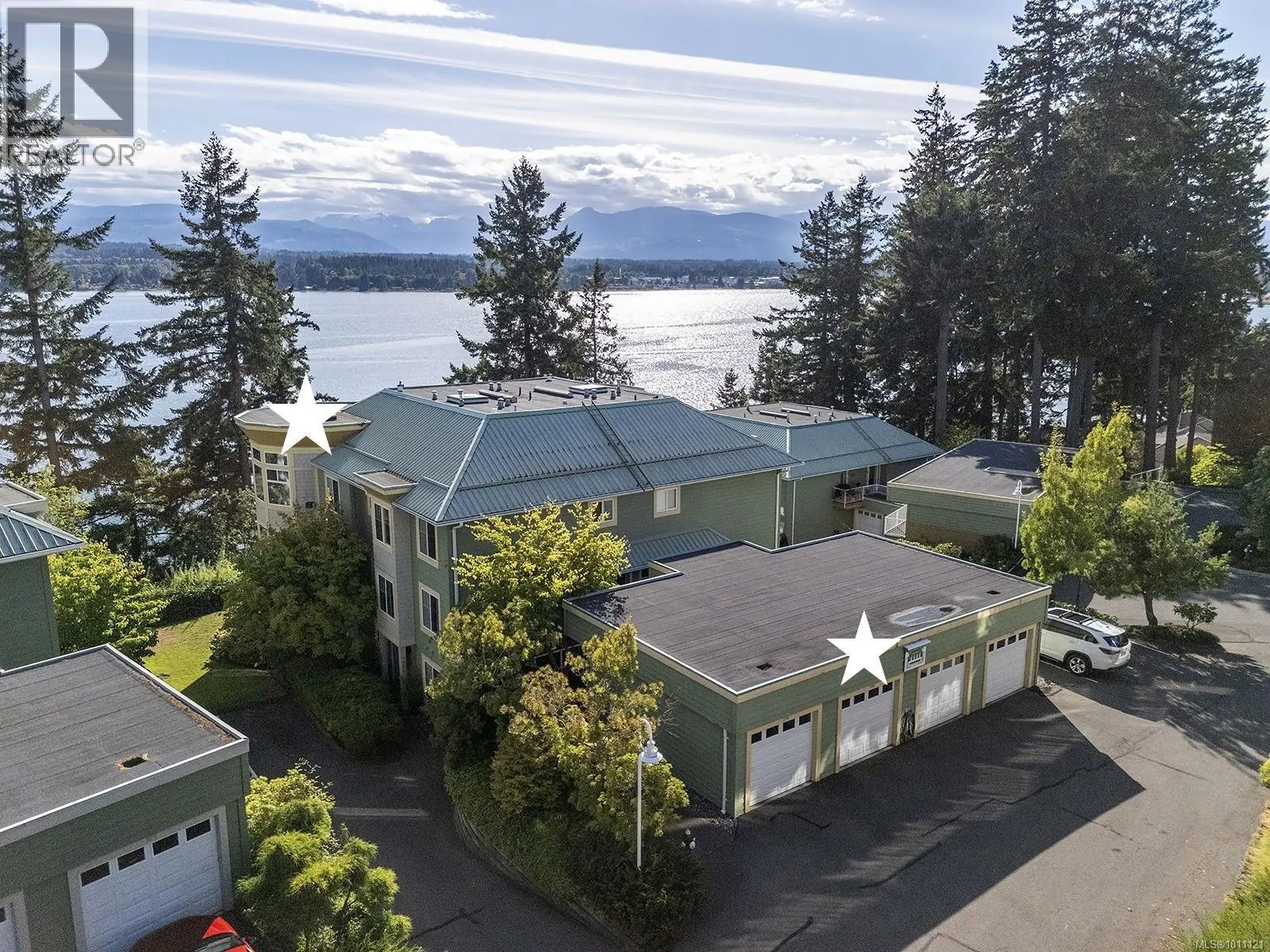 206 2275 Comox Ave