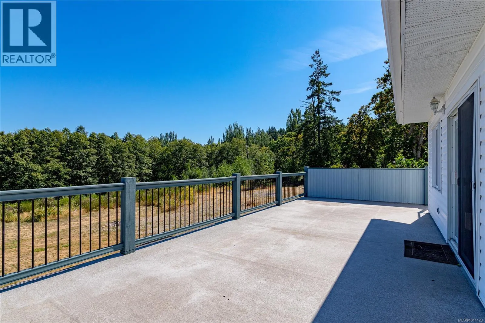 681 Lombard Dr