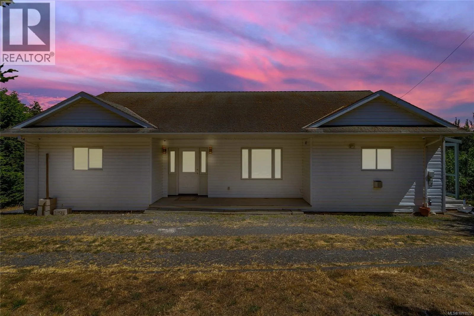 681 Lombard Dr