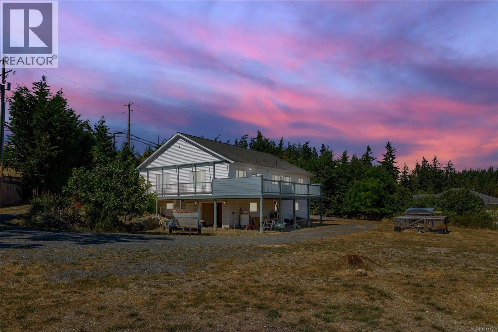 681 Lombard Dr
