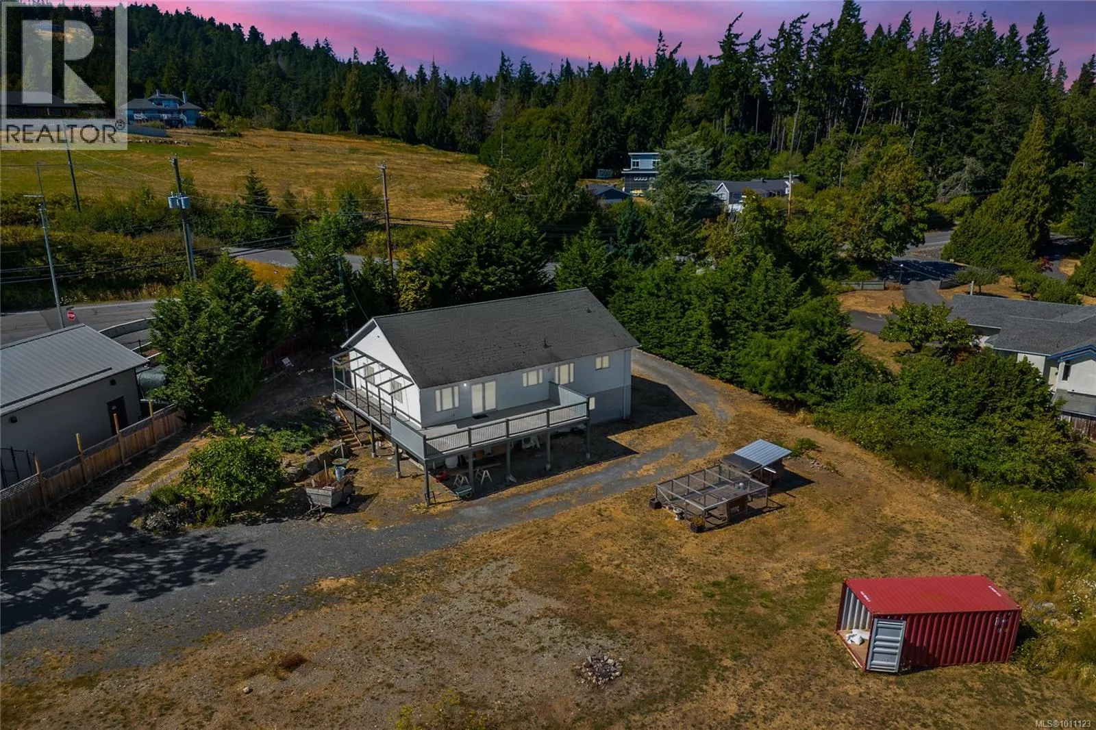681 Lombard Dr