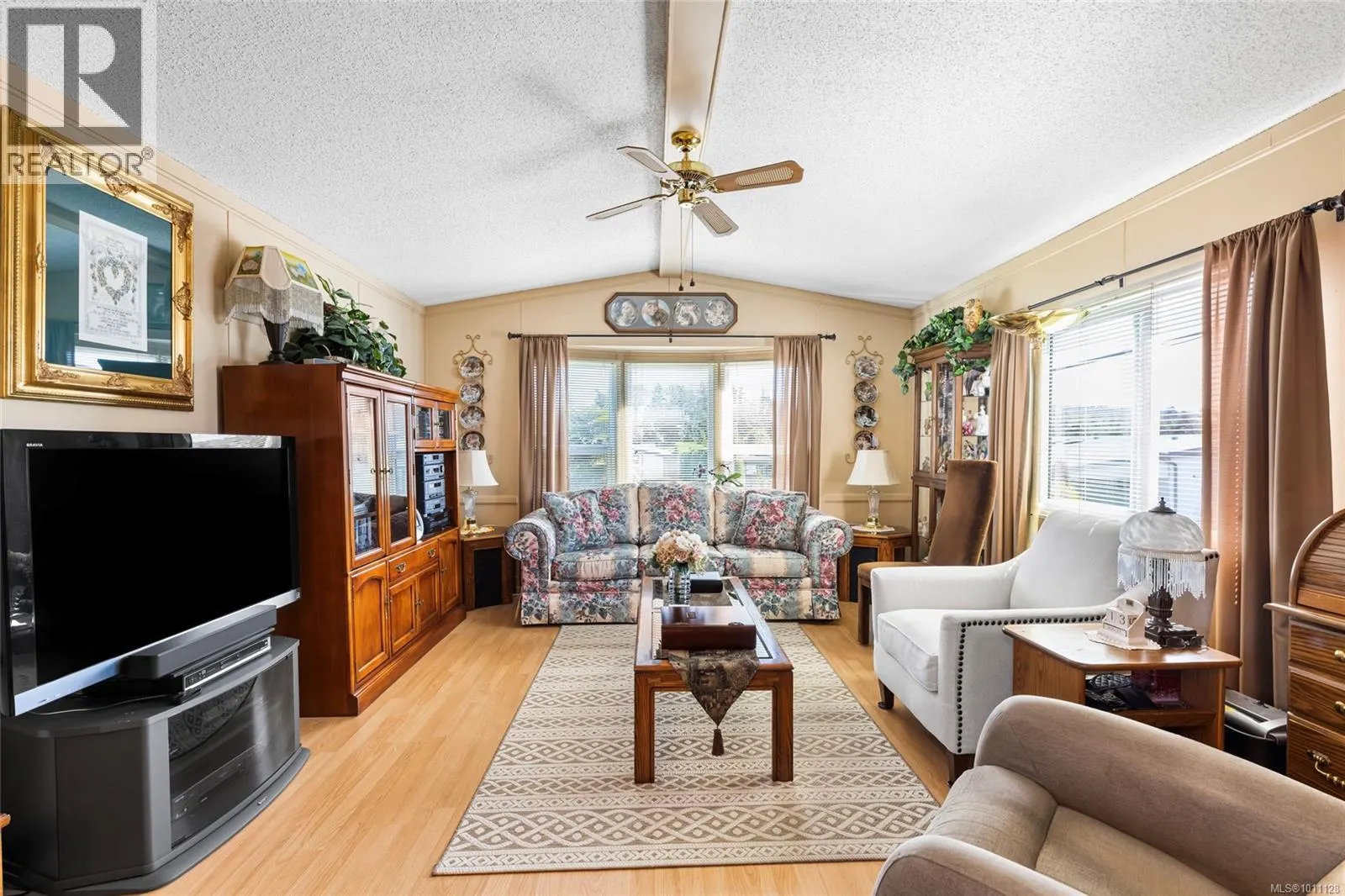 92 7701 Central Saanich Rd