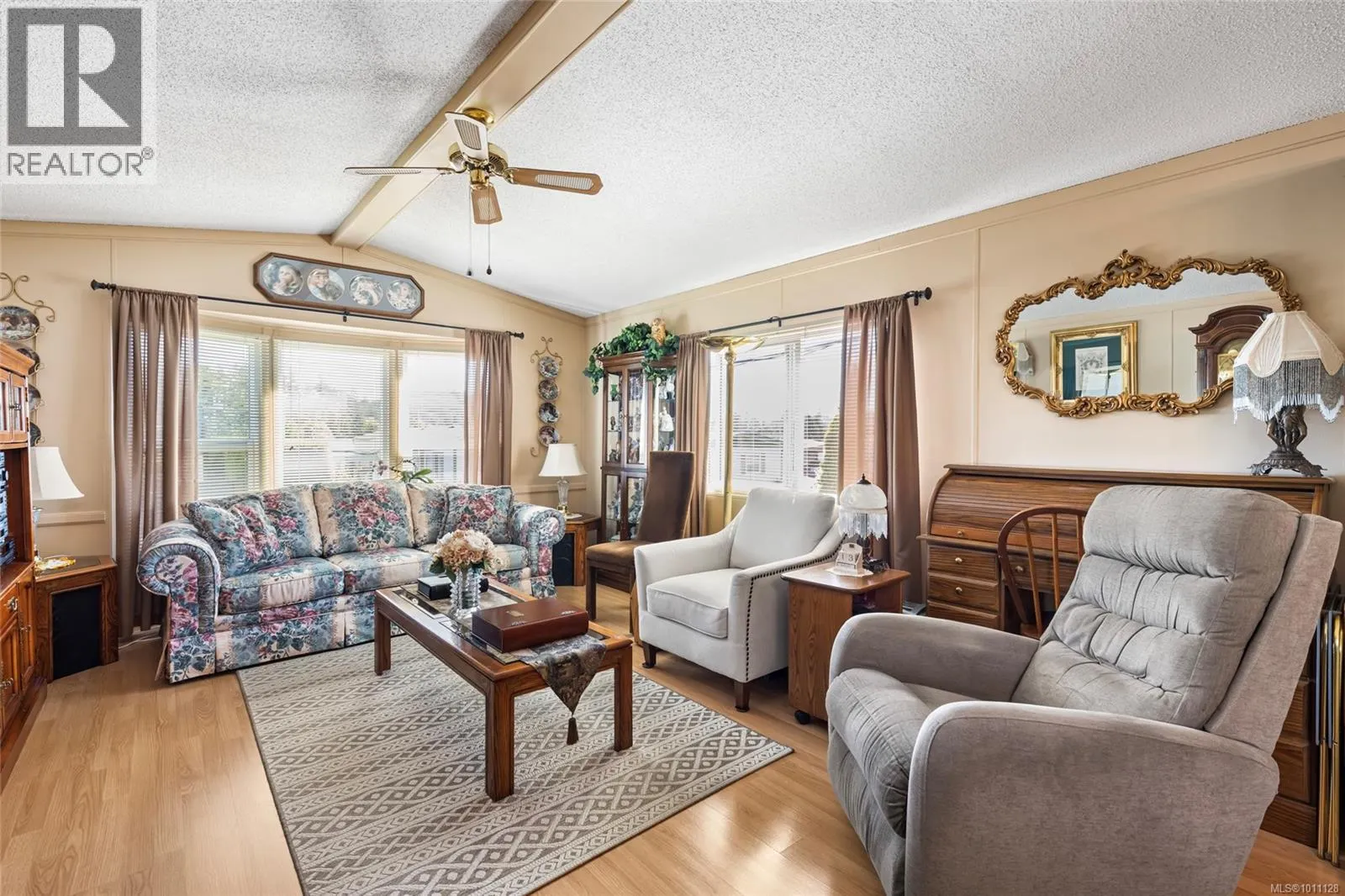 92 7701 Central Saanich Rd