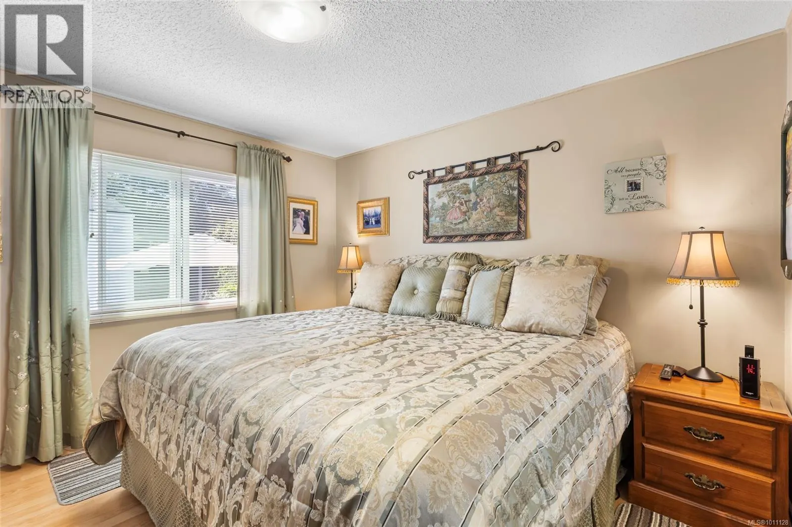 92 7701 Central Saanich Rd