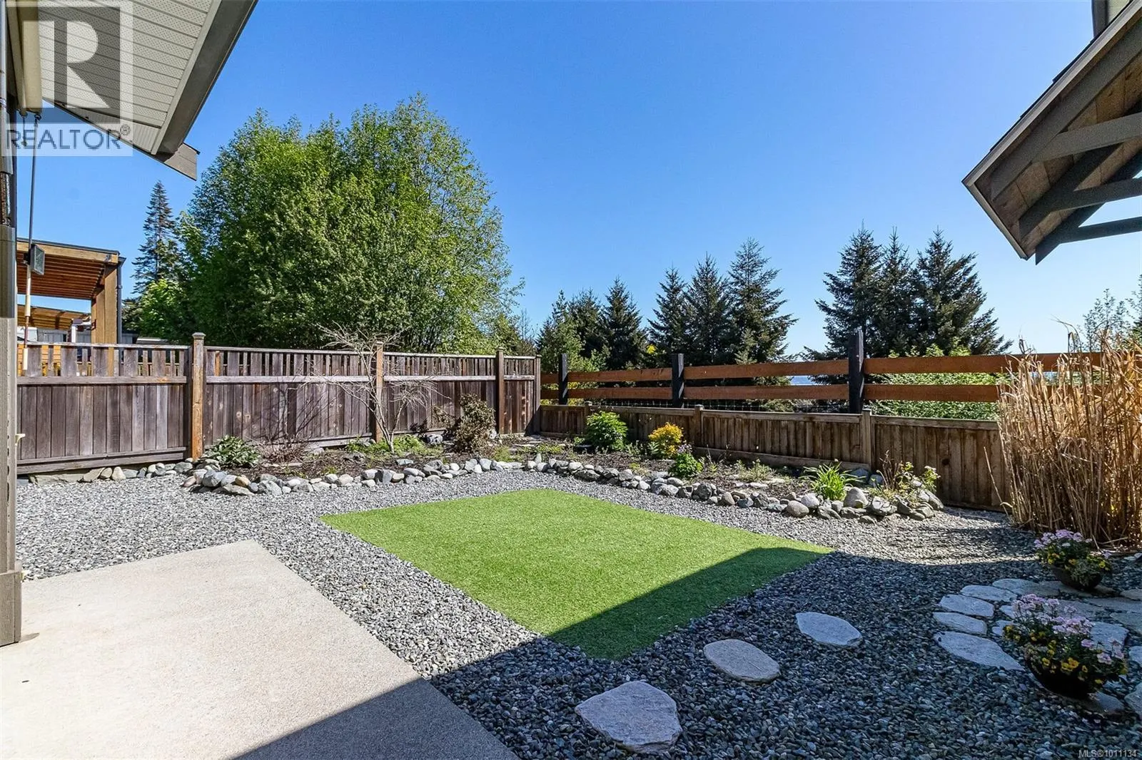9611 Askew Creek Dr
