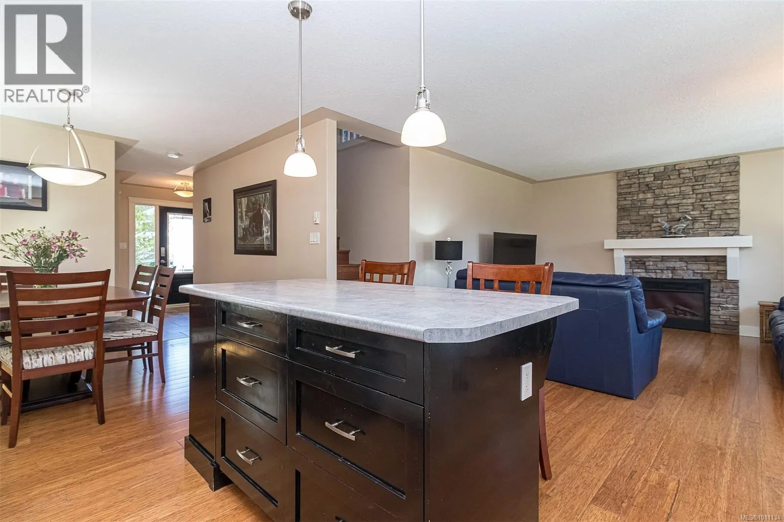9611 Askew Creek Dr