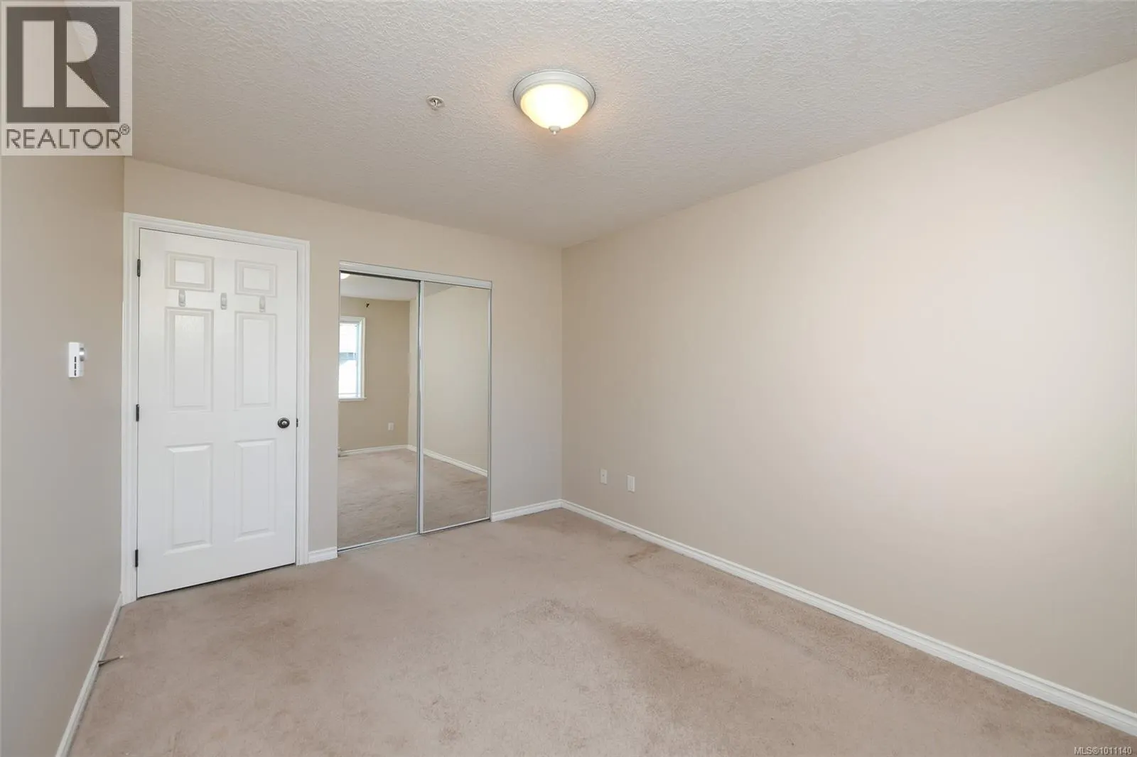 103 129 Back Rd