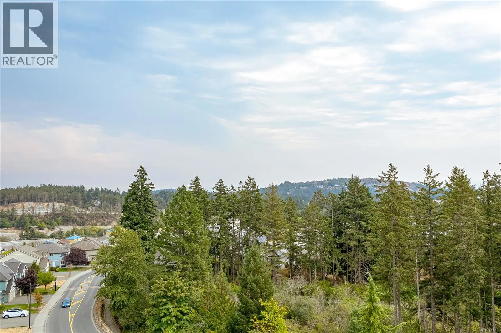 2242 Archer Gate
