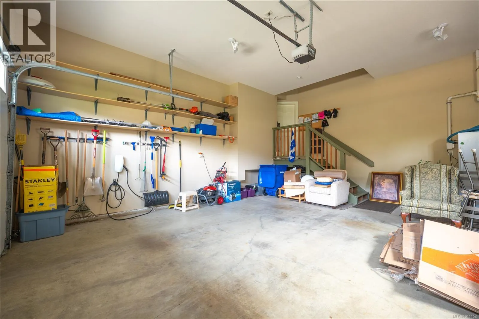 3225 Willowmere Cres