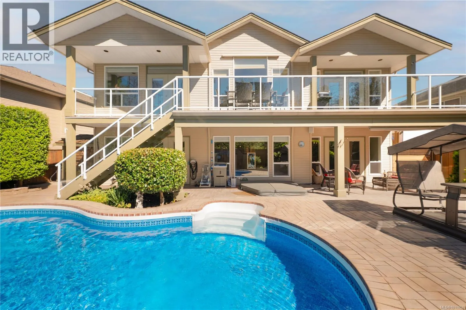 3225 Willowmere Cres