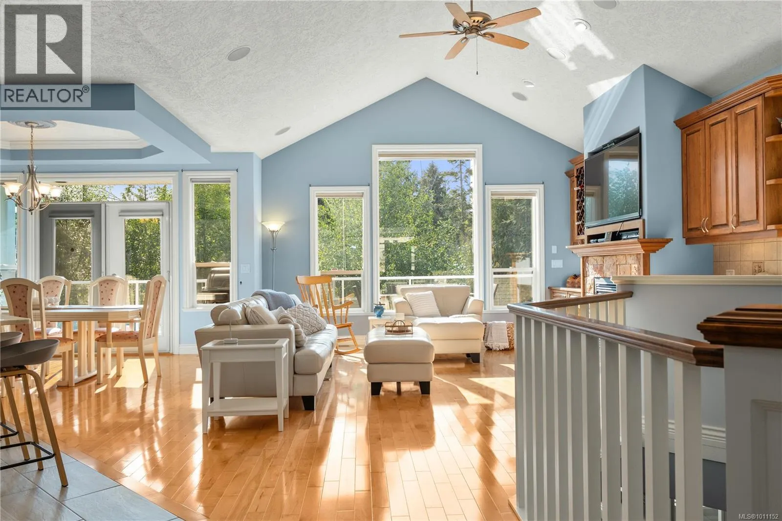 3225 Willowmere Cres