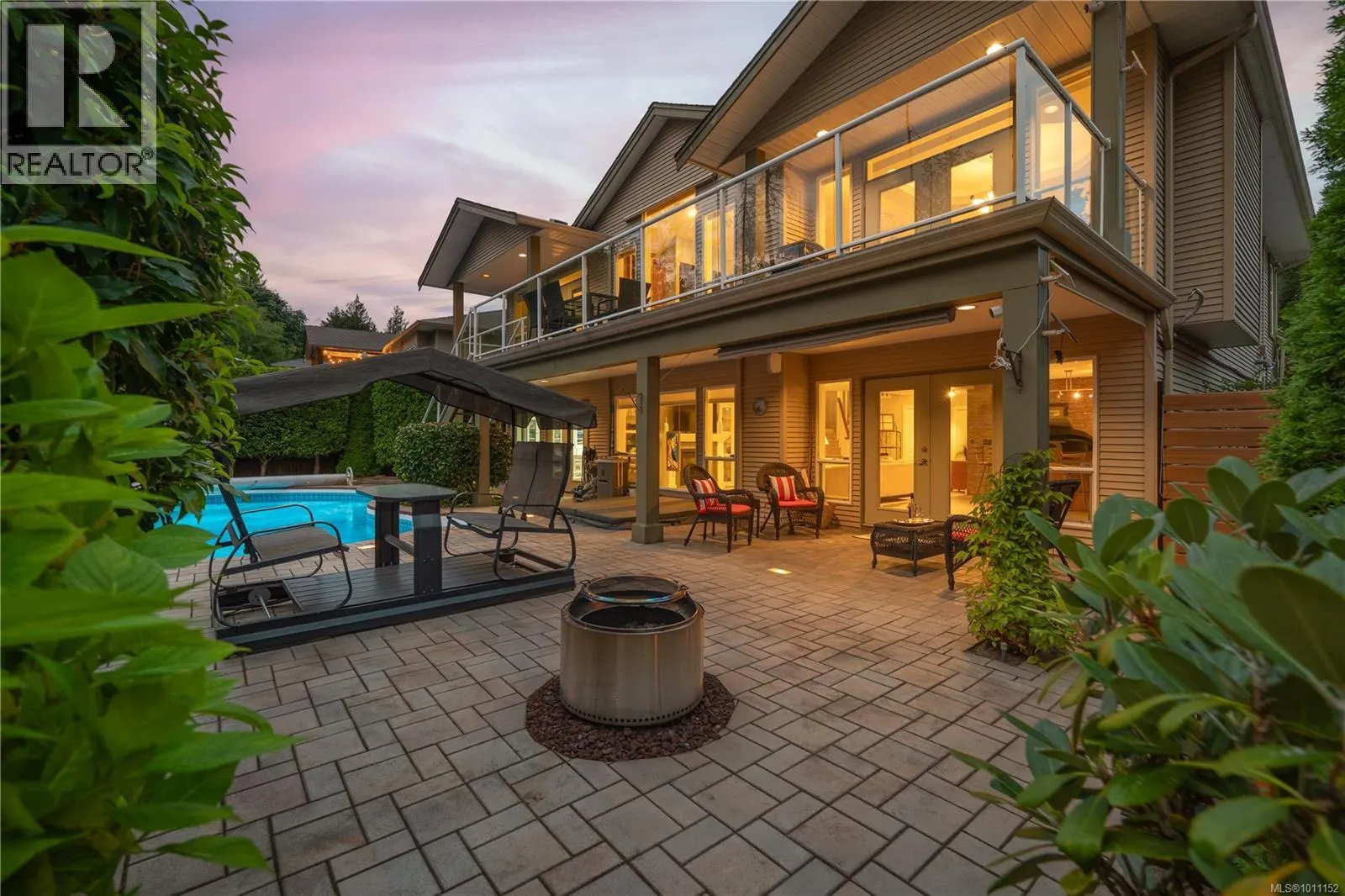 3225 Willowmere Cres