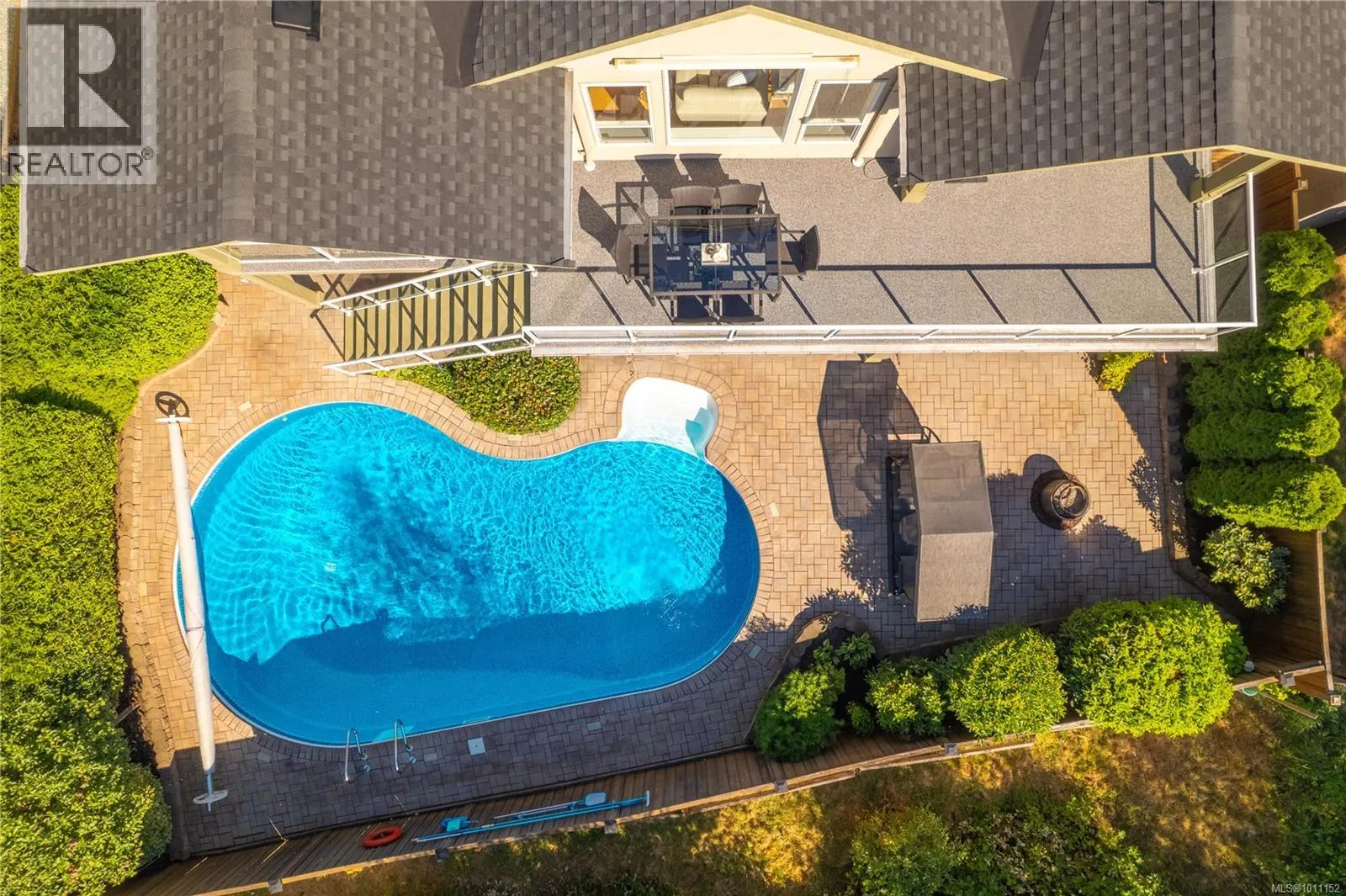 3225 Willowmere Cres