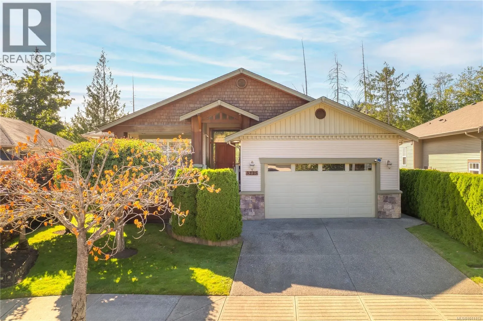 3225 Willowmere Cres