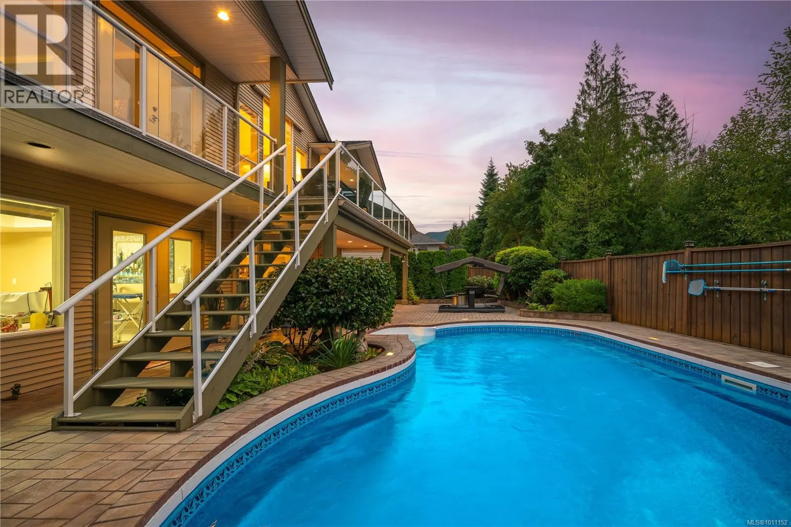 3225 Willowmere Cres