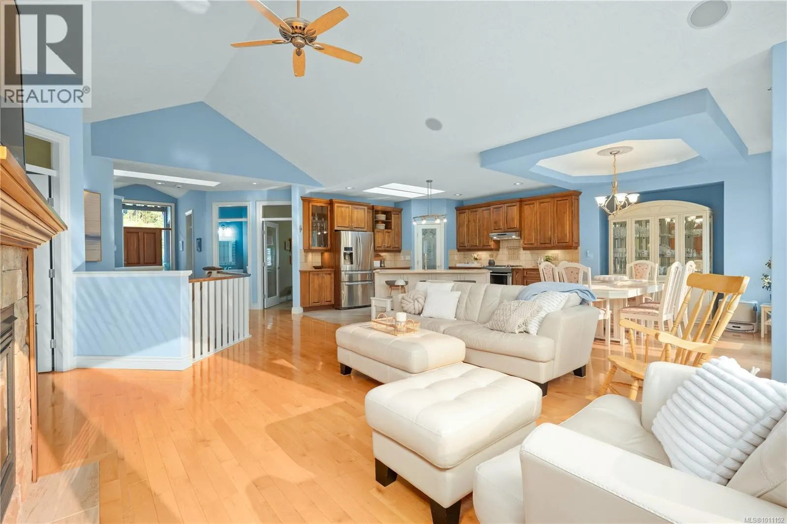 3225 Willowmere Cres