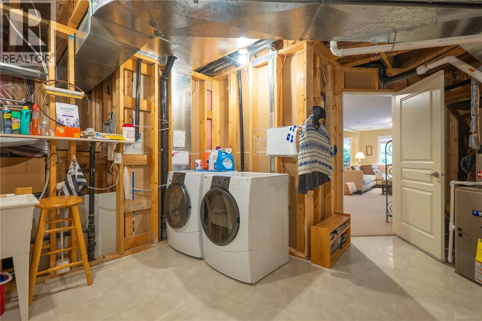 3225 Willowmere Cres