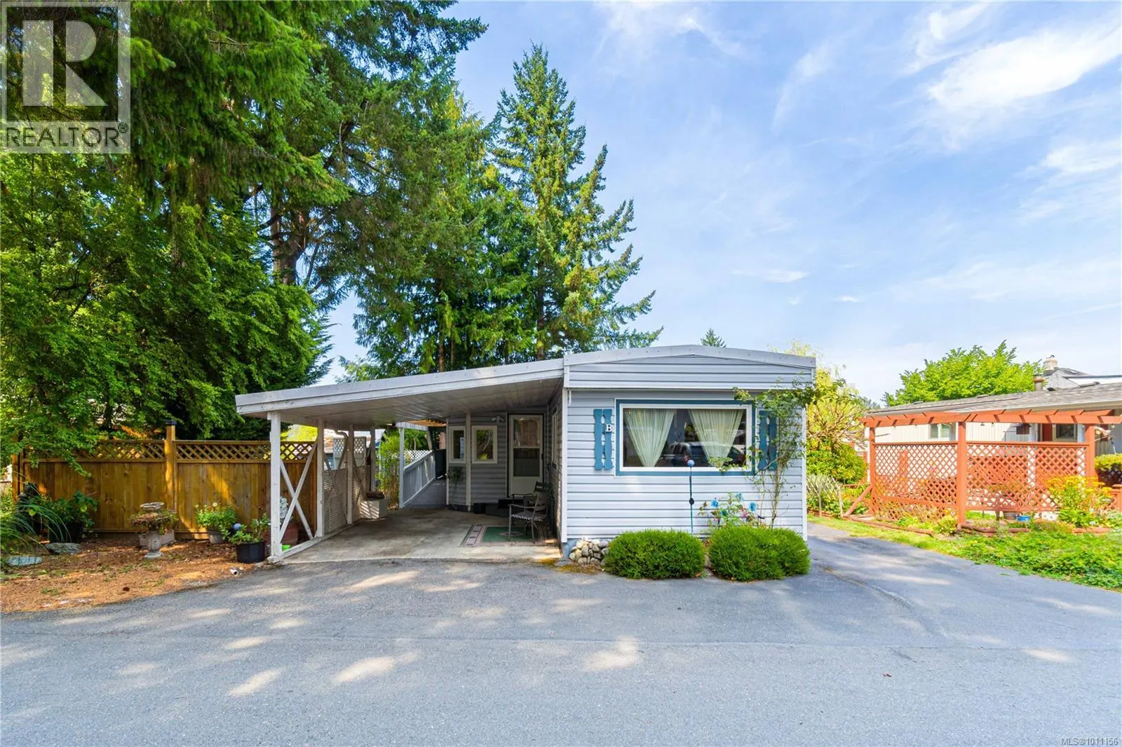 B 1359 Cranberry Ave