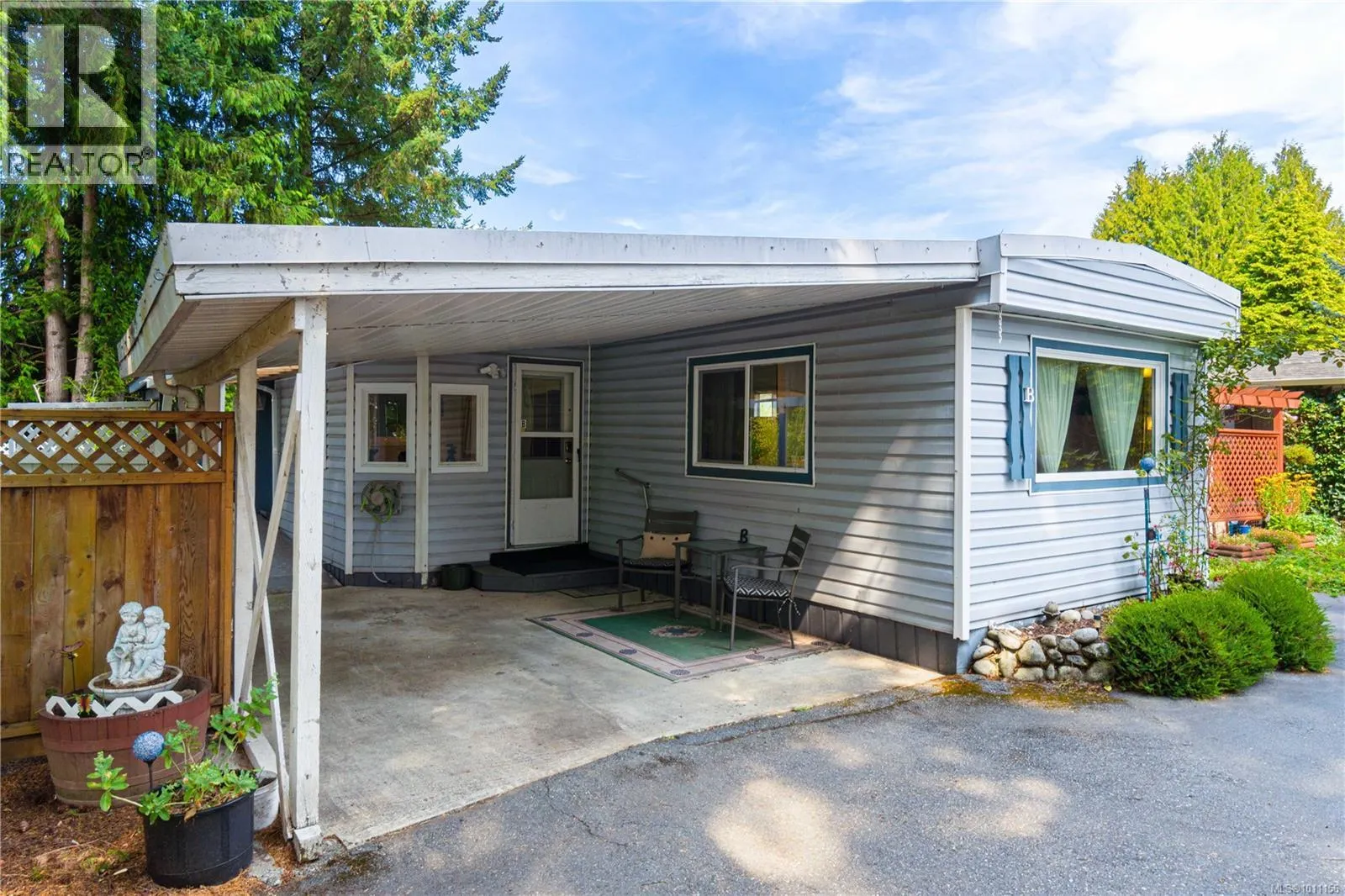 B 1359 Cranberry Ave