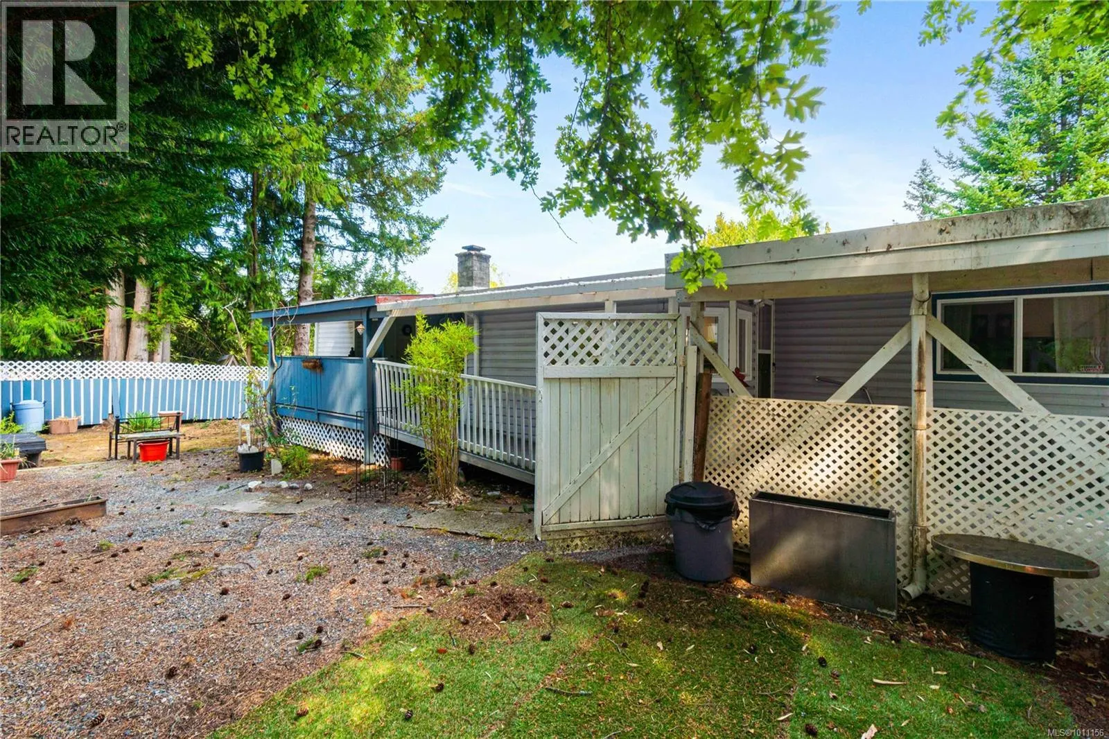 B 1359 Cranberry Ave