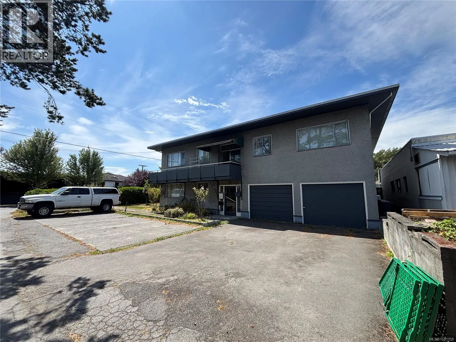2851 Foul Bay Rd