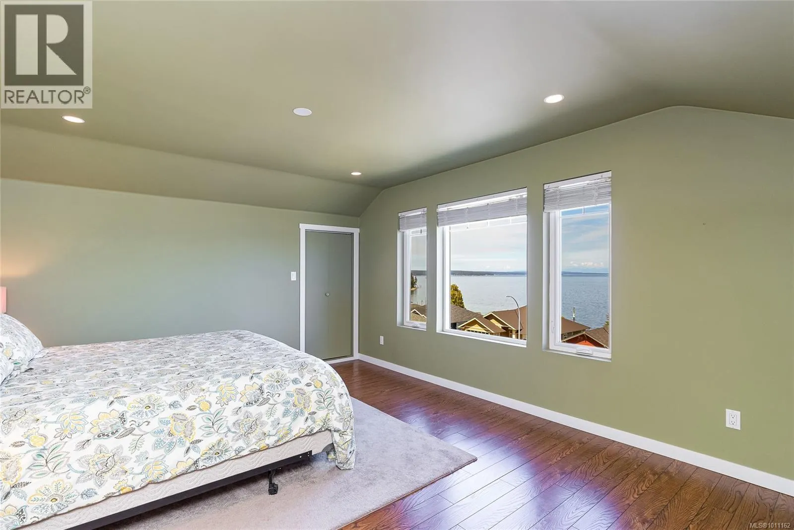 10120 Orca View Terr