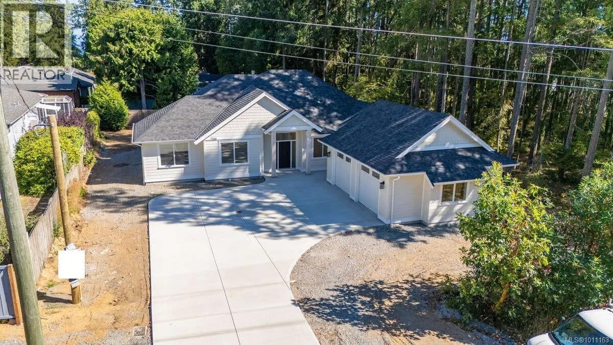 7436 Lantzville Rd